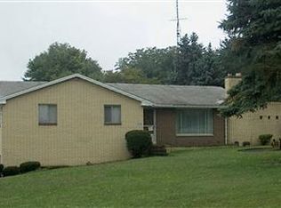 5330 Grandvale St NE, East Canton, OH 44730