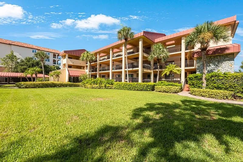 2 bed, 2.0 bath, 1250 sqft, $2,800 — Photo 2