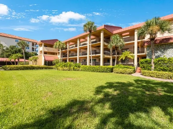 1060 Pinellas Bayway S APT 103, Saint Petersburg, FL 33715
