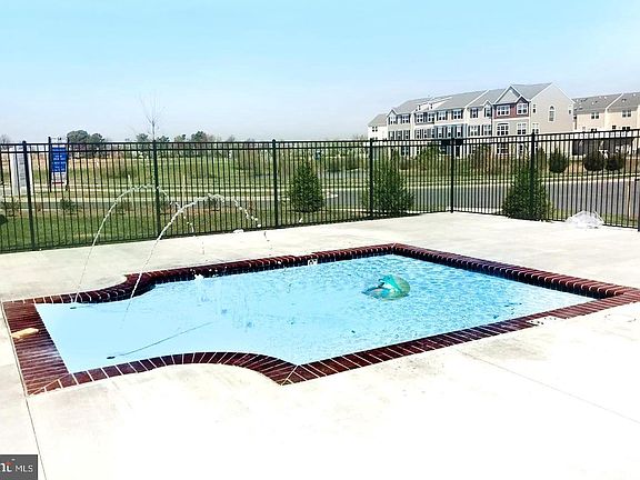 5th image of 420 Conor Dr