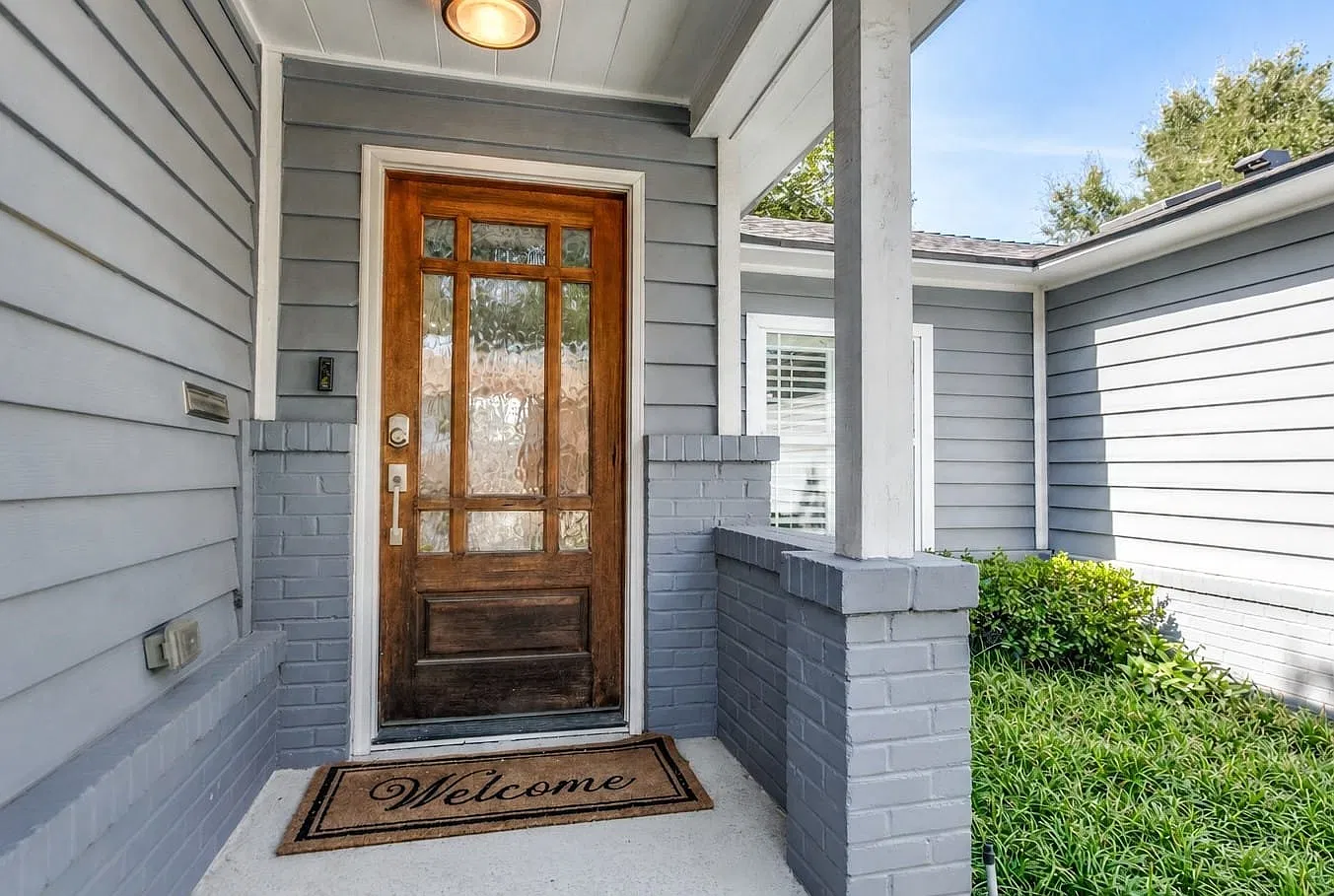 3 bed, 3.0 bath, 1678 sqft, $3,650 — Photo 2
