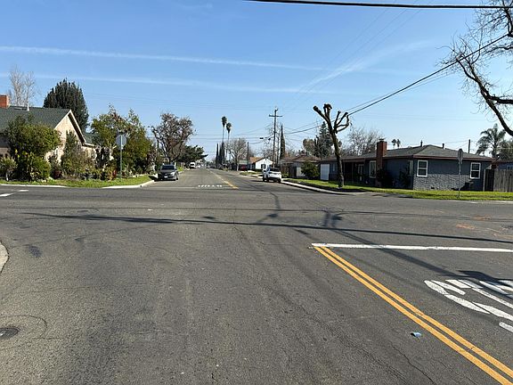 5th image of 2590 Magnolia St