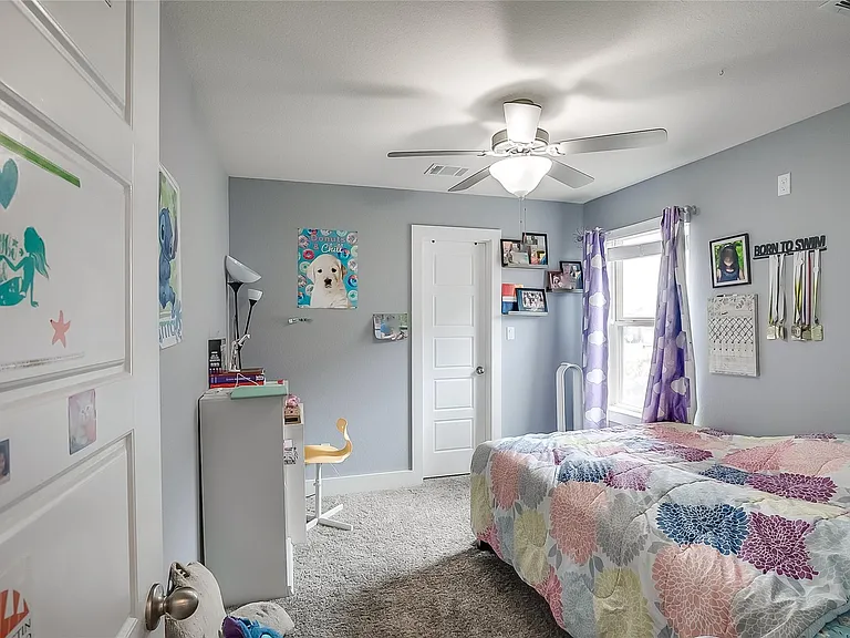 15912 Cadoz Dr — Photo 25