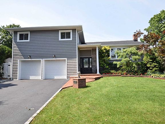 2nd image of 10 Schuyler Dr