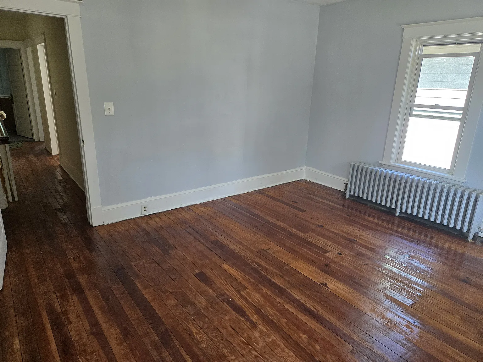 128 Ridgeway St — Photo 3