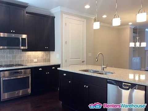 1737 Kenstone Walk — Photo 9