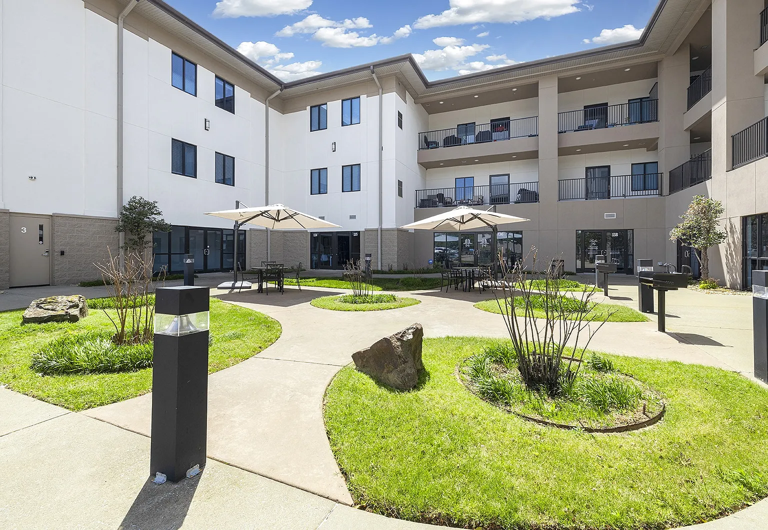 Parkside Apartments and Shops — Photo 4