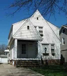 3244 W 130th St photo 1