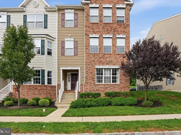 3028 Davenport Way #M123-l, Pennsburg, PA 18073