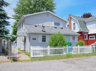 132 Duryeas Point, Michigan Center, MI 49254