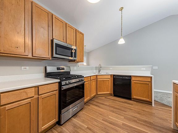 3rd image of 2263 Stoughton Dr