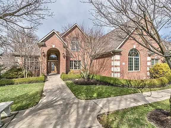 5th image of 225 Alaqua Dr