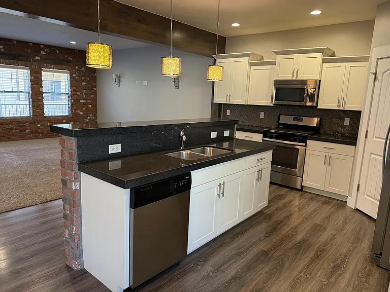 5535 W Naples Dr — Photo 6