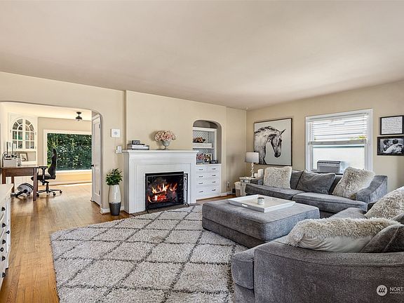 5th image of 515 18th Avenue SE