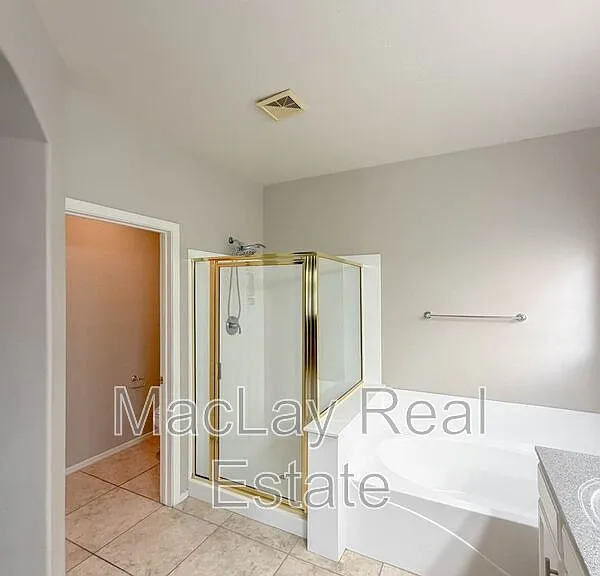 203 W Cedar Dr — Photo 10
