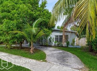 2930 NW 44th Ave, Lauderdale Lakes, FL 33313