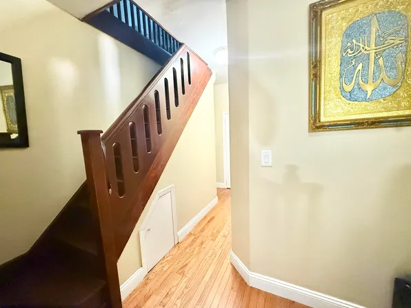 68 Brinkerhoff Street image 19 of 41