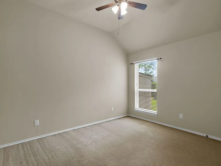 12938 Buchanan Oaks Ln — Photo 32