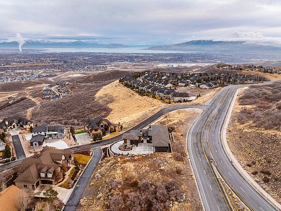 3rd image of 15574 S Mercer Ct