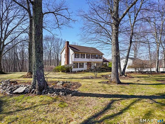 3rd image of 16 Timber Springs Road