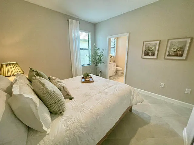 1464 Saddlewood Cir — Photo 35