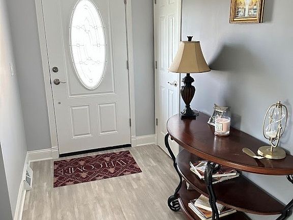4th image of 4173 Clearwater Dr