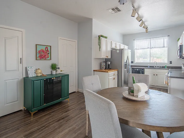 15305 W Banff Ln — Photo 10
