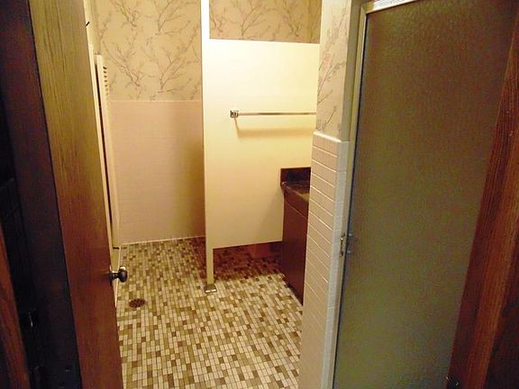 5th image of 1415 N 13th St