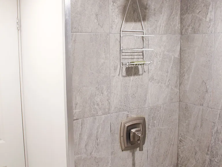 38 Glenvalley Dr — Photo 11