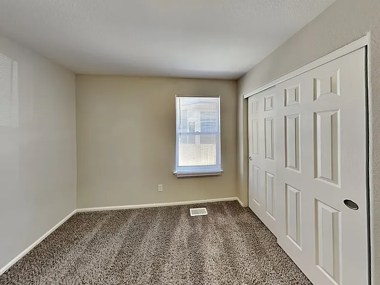 20489 E Bellewood Pl — Photo 7