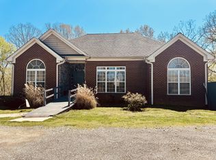 7470 Highway 100, Bon Aqua, TN 37025