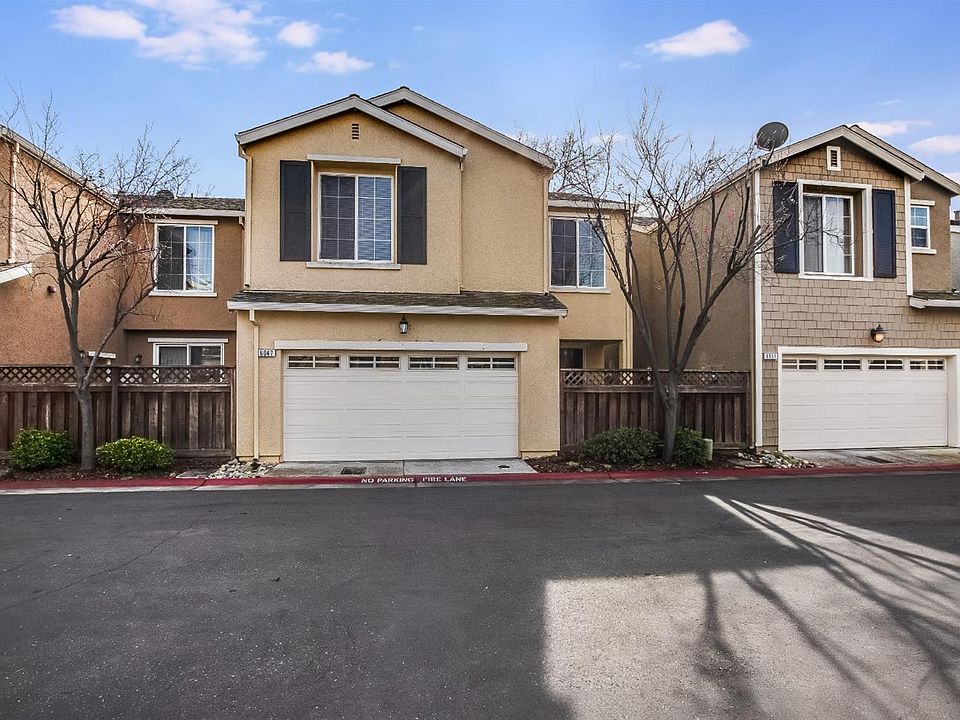 2nd image of 6047 Camden Cir