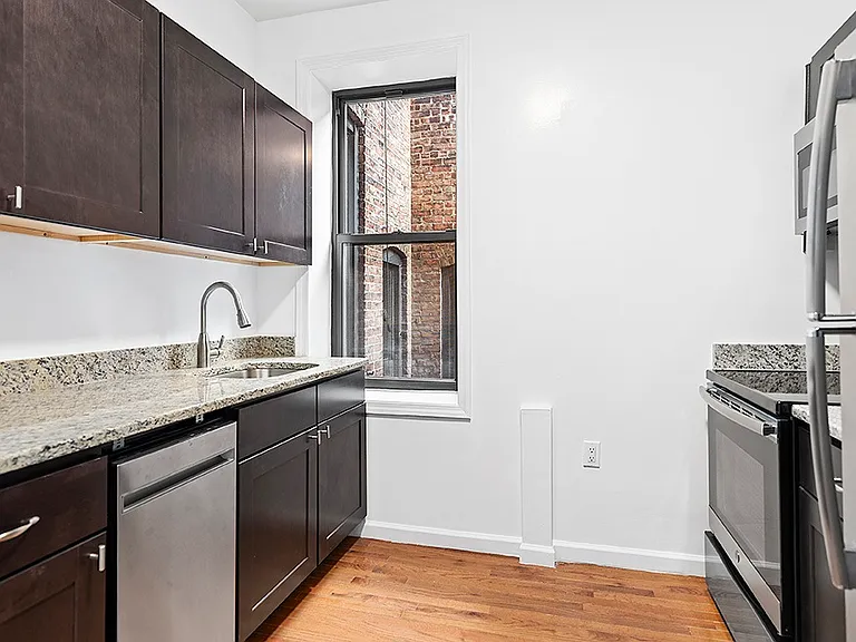 530 W 123rd St #10 — Photo 1