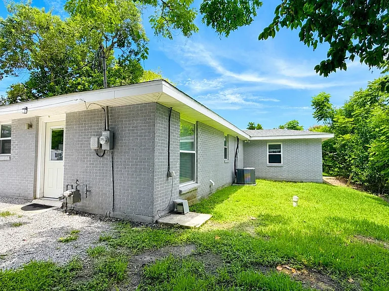 2655 W Main St — Photo 10