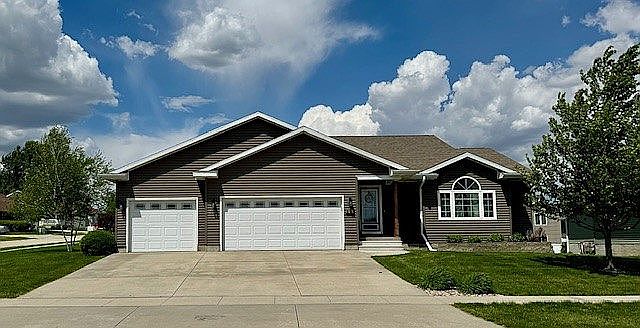 Exterior, Front