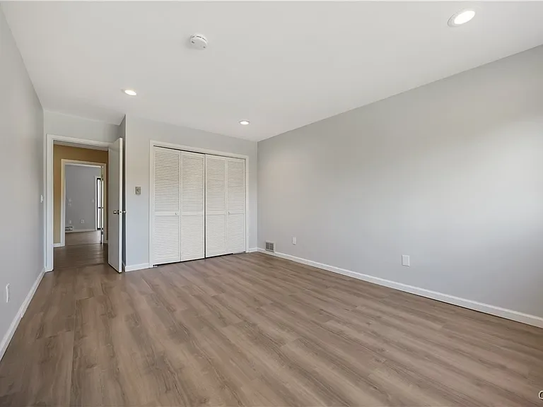 17 Jarvis Dr — Photo 23