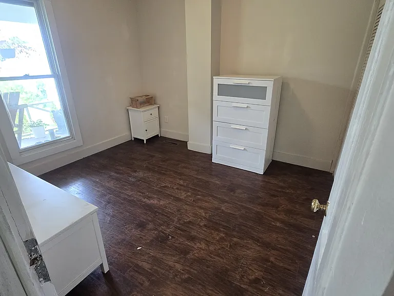 36 N Market St #4 — Photo 10