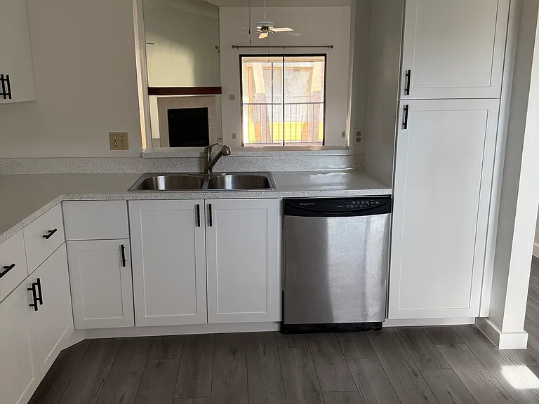 6204 Raintree Dr — Photo 6