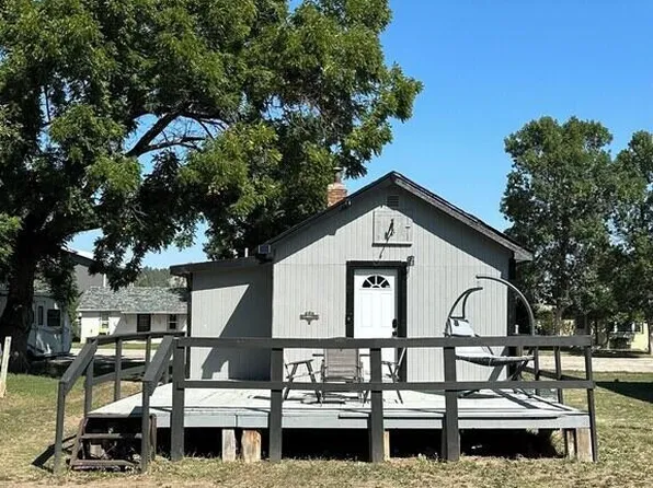 132 Cole St, Hulett, WY 82720