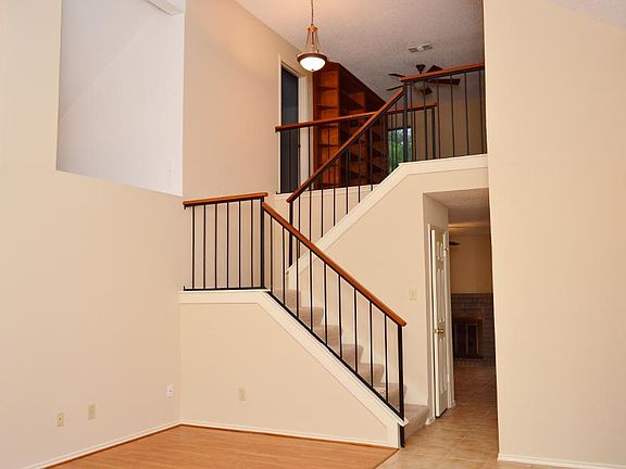 5th image of 2810 Serene Pl
