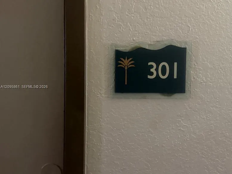 Bayview Palms Condo — Photo 4