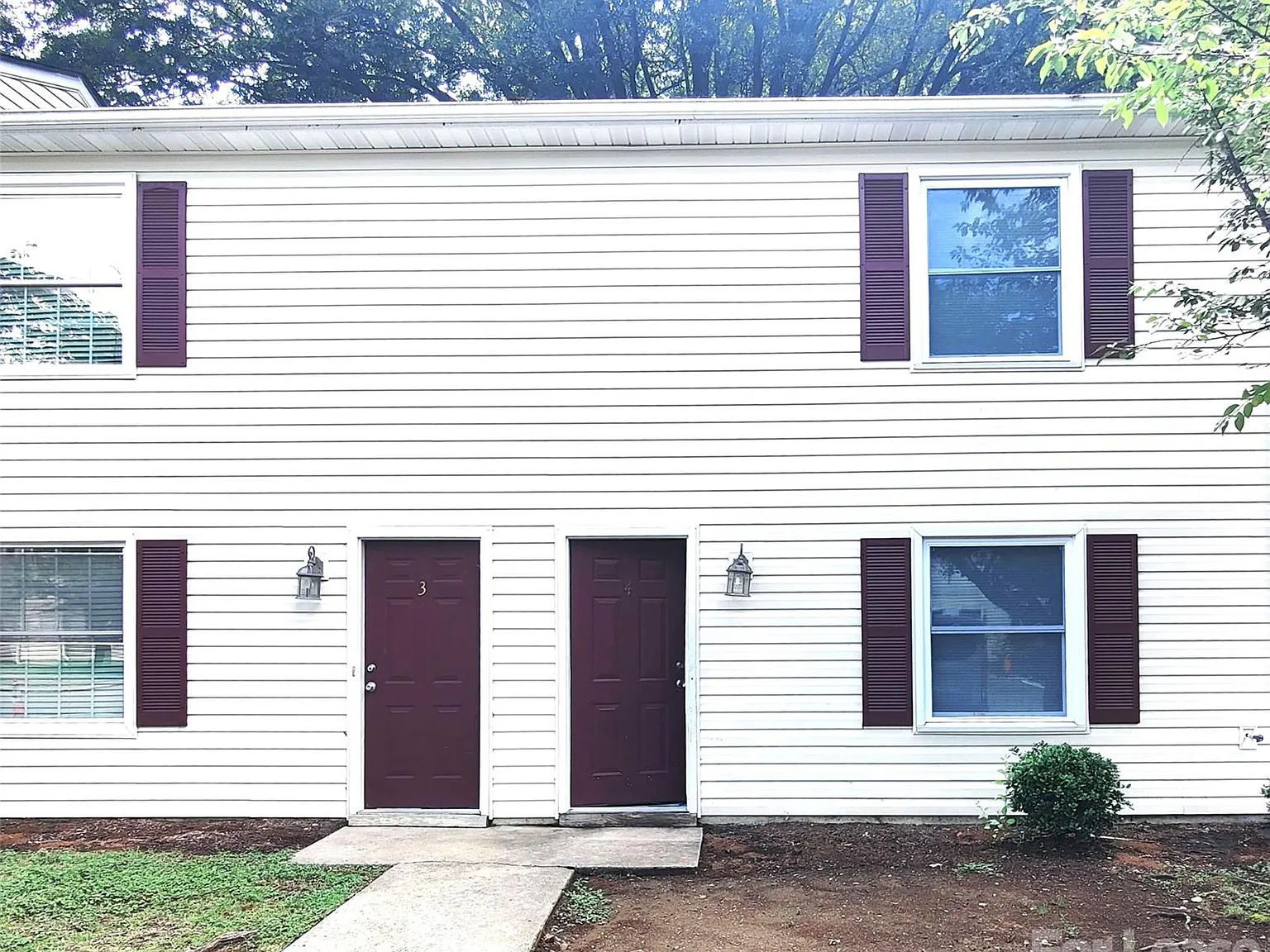 2 bed, 1.5 bath, 952 sqft, $1,350 — Photo 1