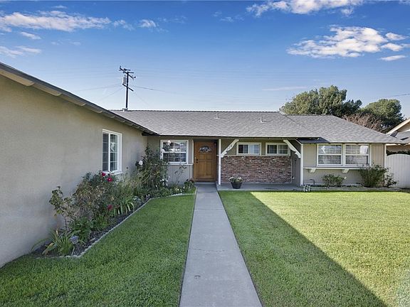 3rd image of 214 W Greenway Ave