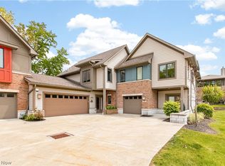 1363 Slate Ct, Cleveland Heights, OH 44118