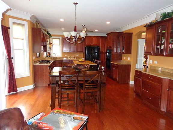 3rd image of 25819 W Campbell Ln