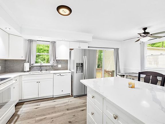 5th image of 210 Keach Pond Dr