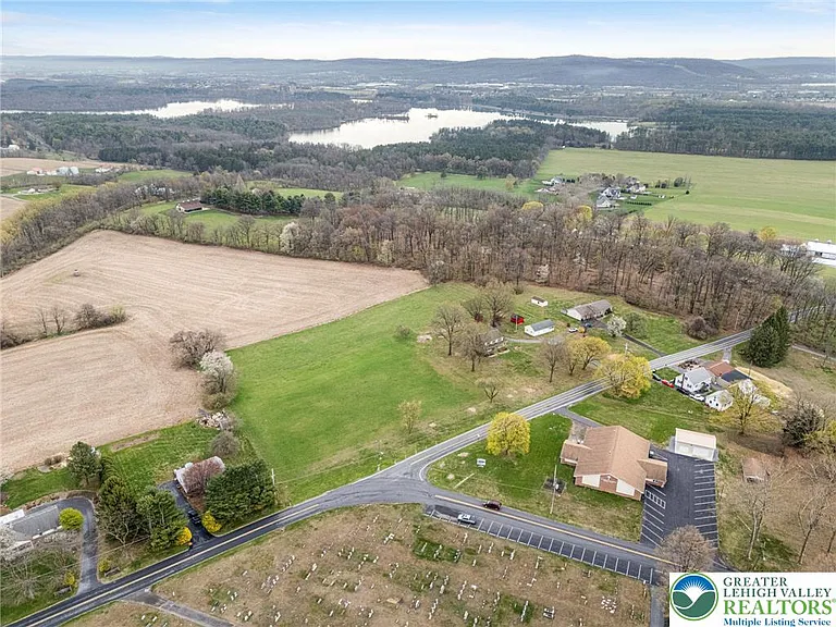 301 Ontelaunee Dr — Photo 19