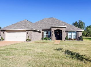 8686 Courtly Cir N, Olive Branch, MS 38654