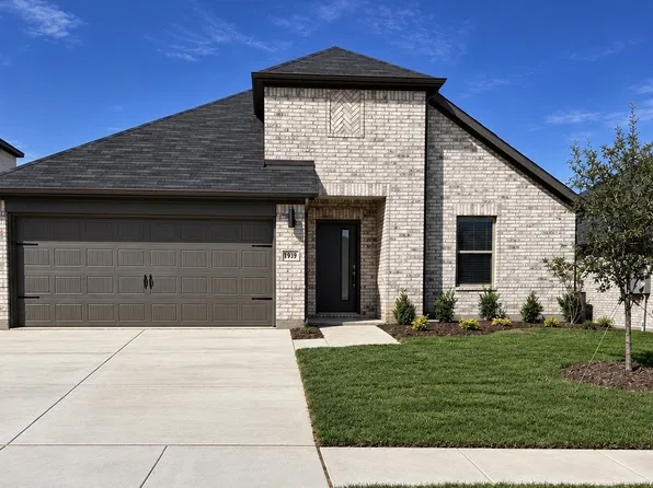 1939 Paddock Ln, Seagoville, TX 75159