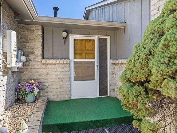 4th image of 4481 W Pioneer Dr #83